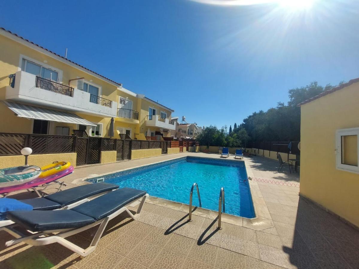 Kambi Gardens 3, Two Bedrooms Semi Detached House Appartement Klorakas
