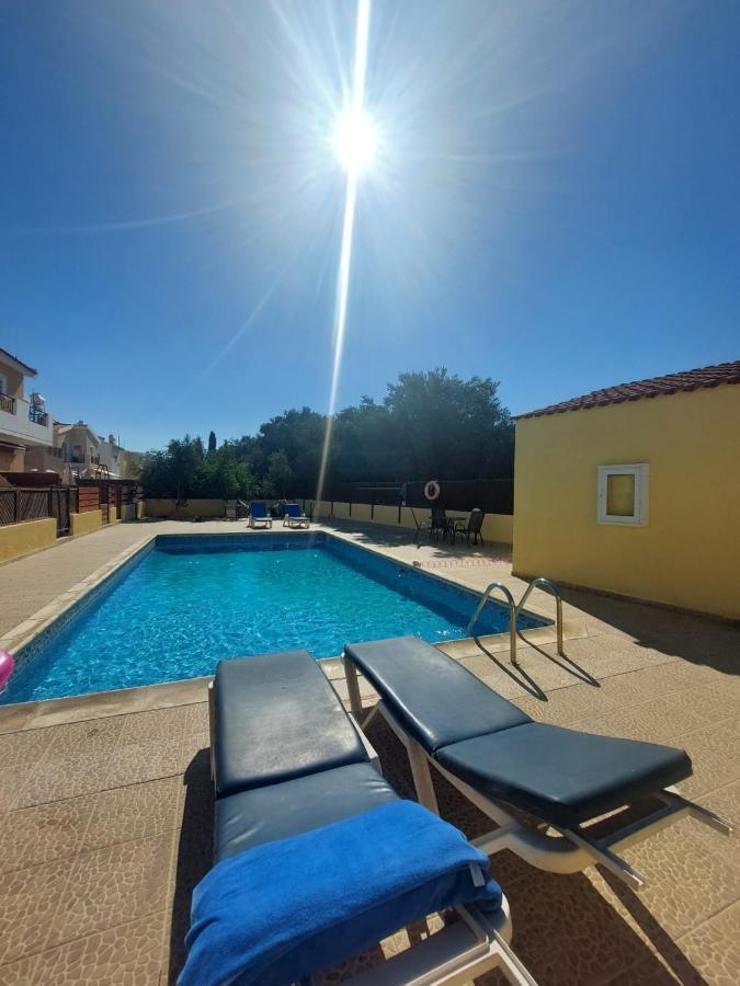 Kambi Gardens 3, Two Bedrooms Semi Detached House Χλώρακα